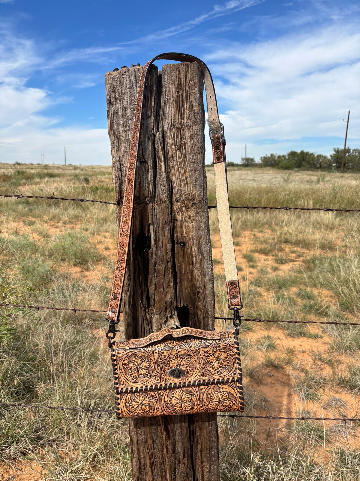 Peek a Hide Crossbody