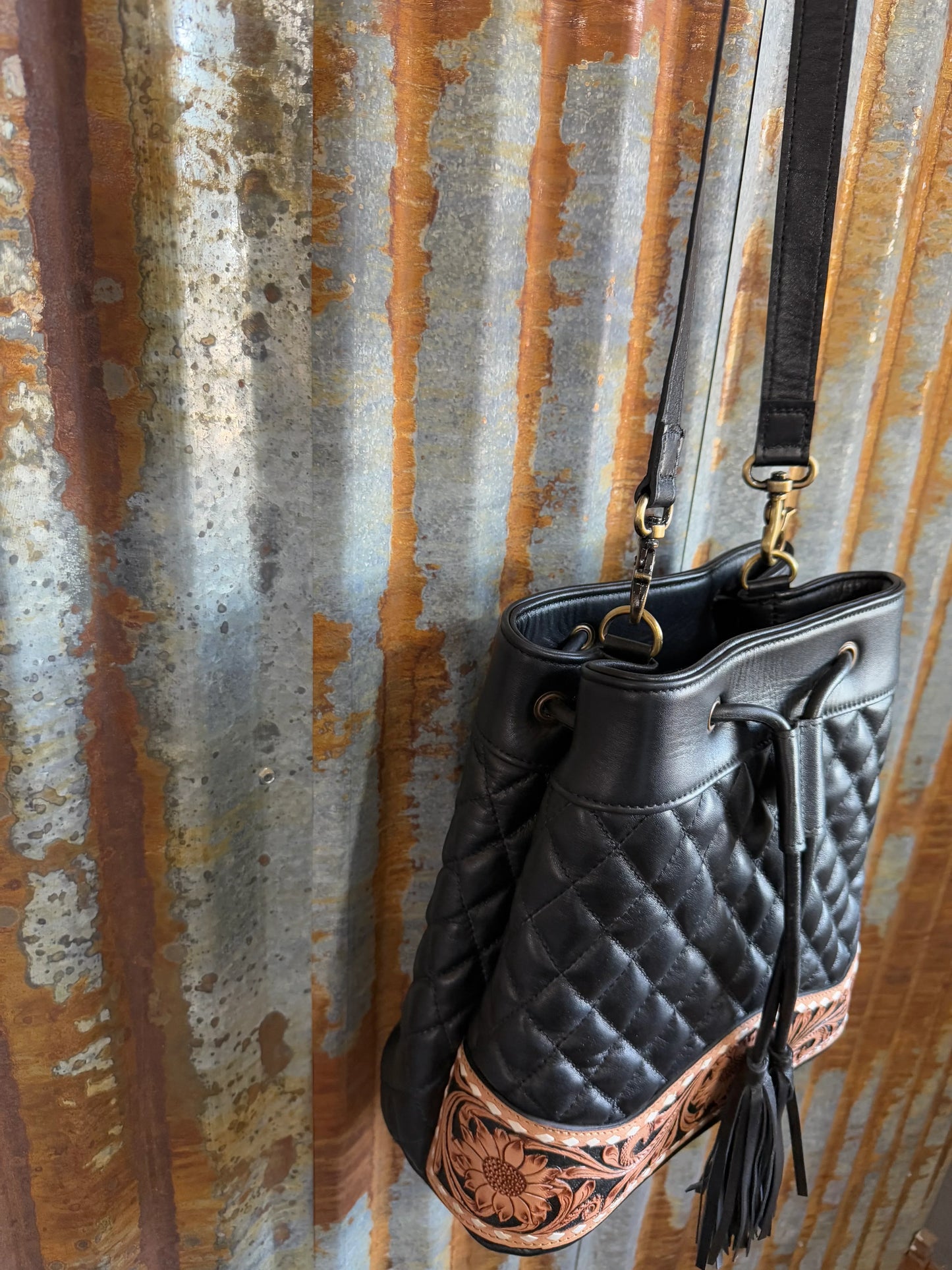 Quilted Charm - Twisted Charm