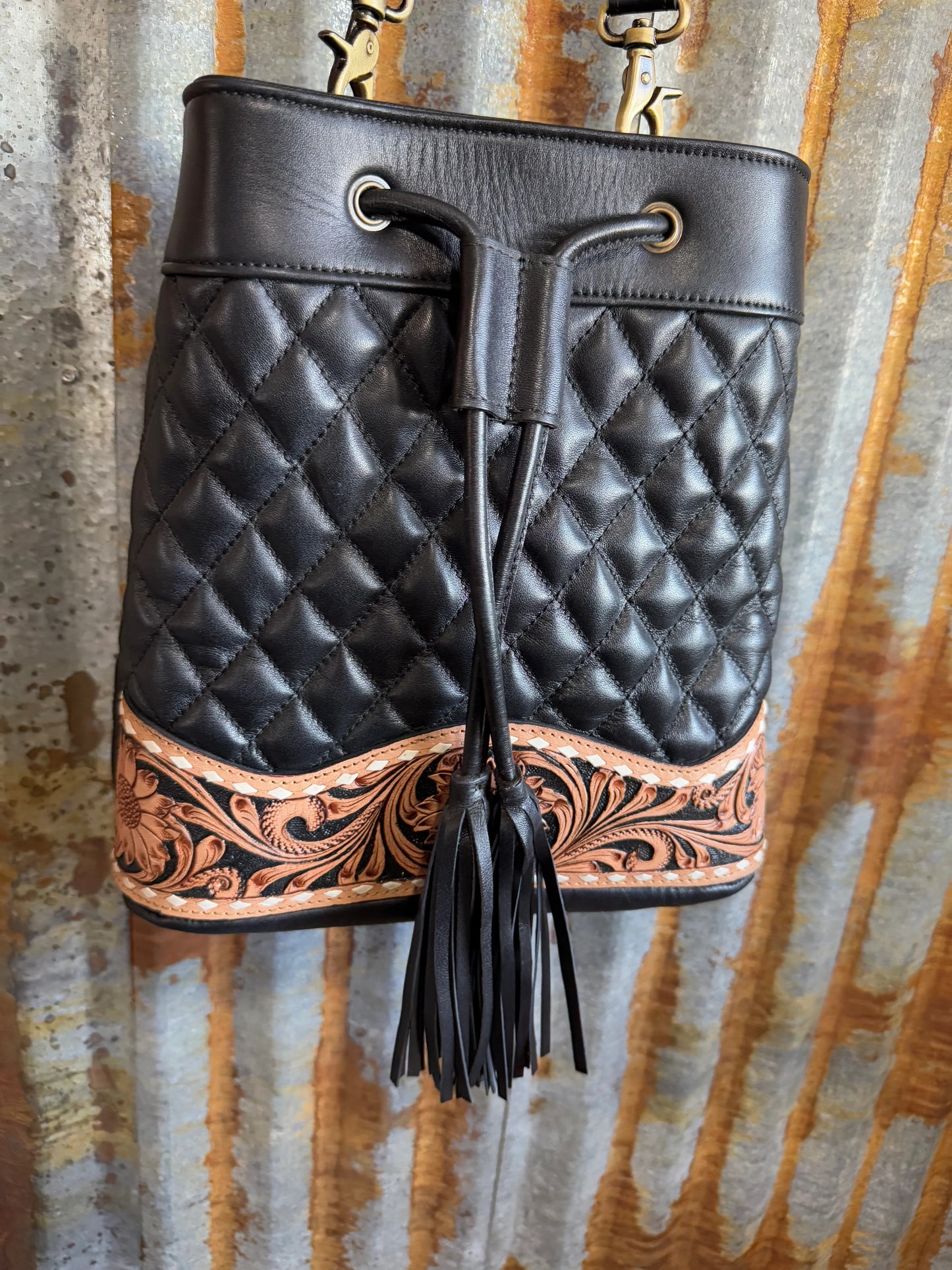 Quilted Charm - Twisted Charm