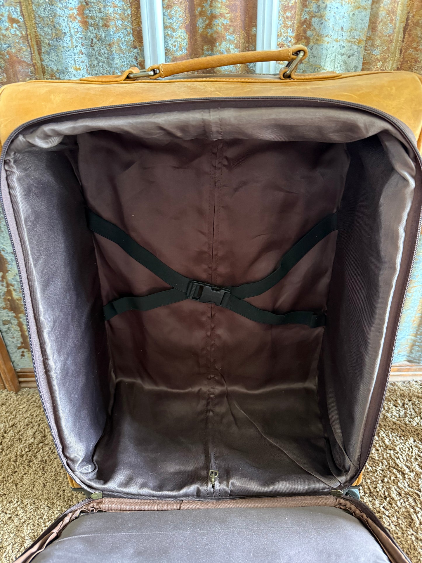Hometown Rolling Suitcase - Twisted Charm