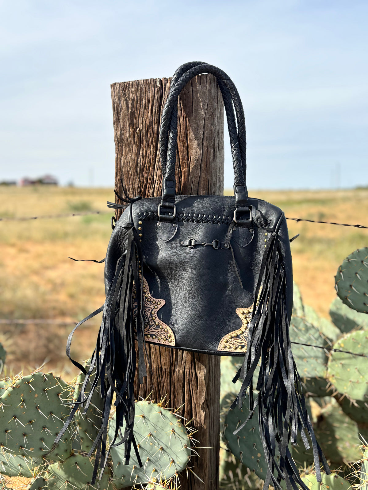 Bit’n fringe Tote/Crossbody