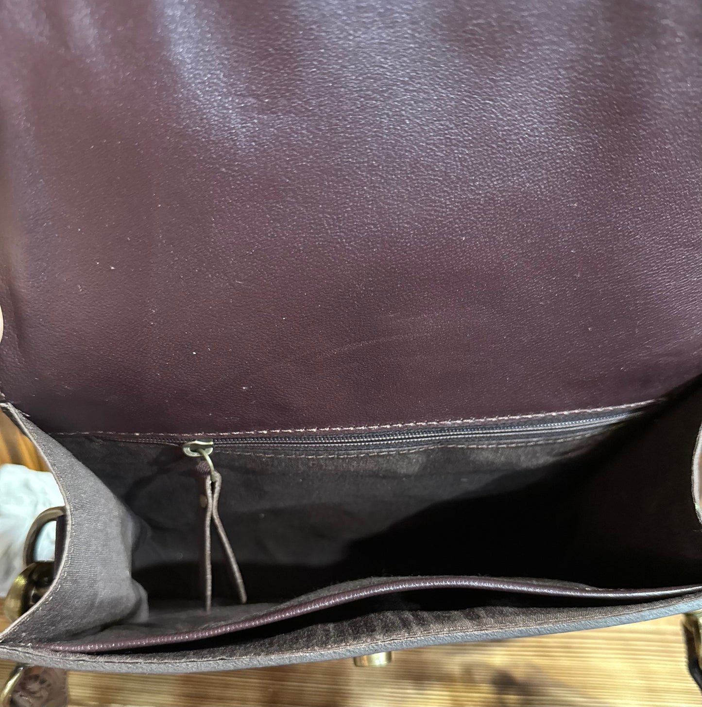 Hadley Crossbody