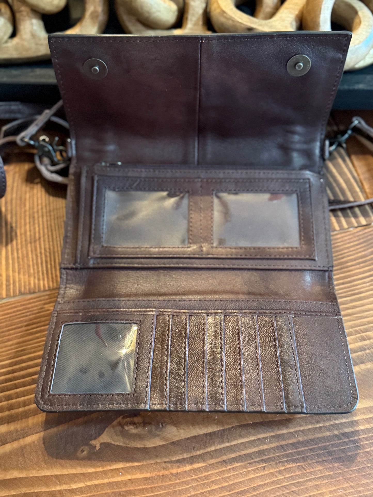 Muncy Tri-fold Wallet/ Crossbody