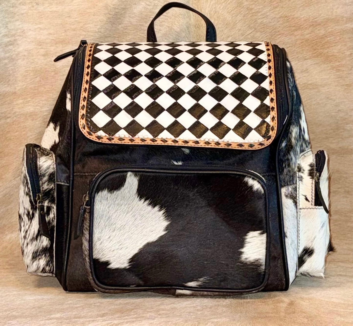 Emma Backpack/Black&White