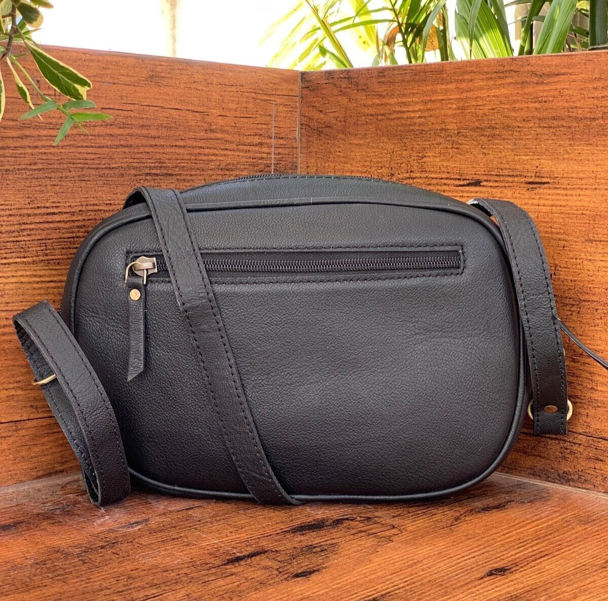 Tooled Oval Crossbody (3 Colors)
