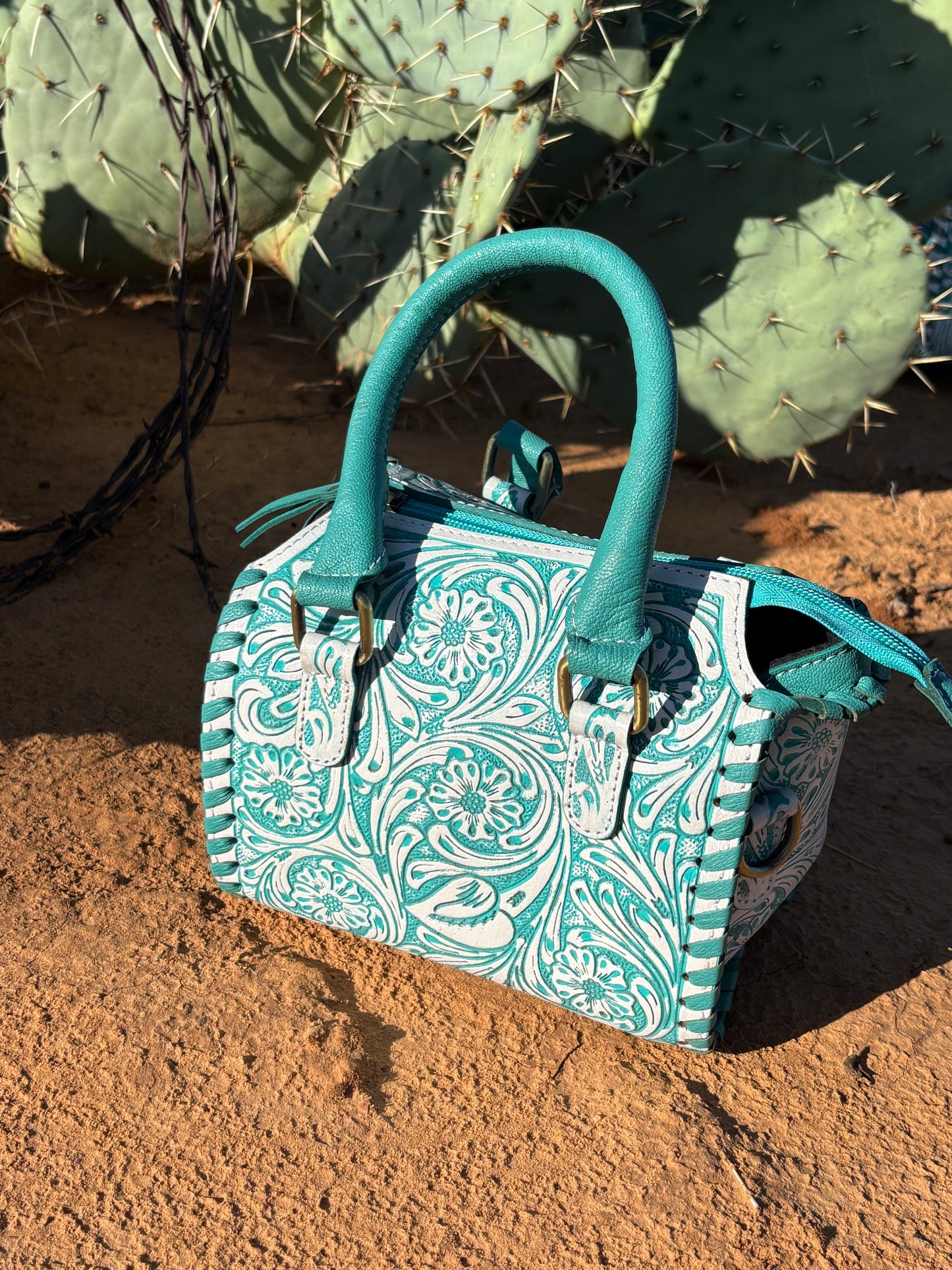 Teal Blondie Speedy (4 sizes)