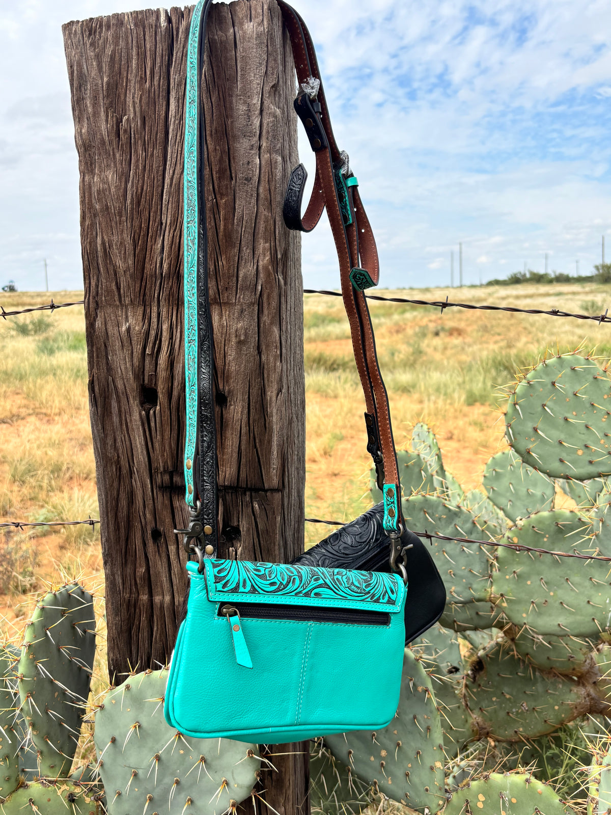 Farmer’s Wife Crossbody