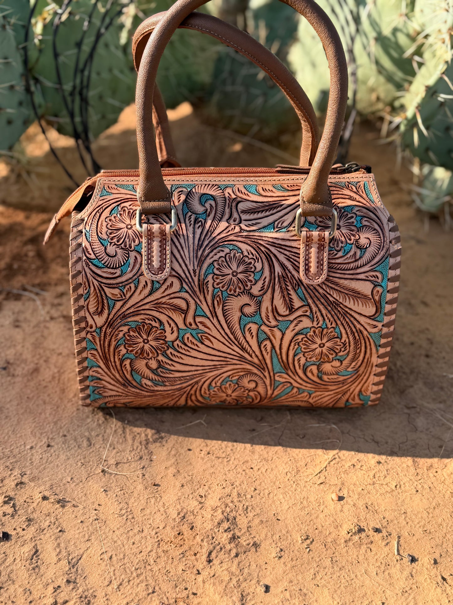 The Sade Speedy (Medium)