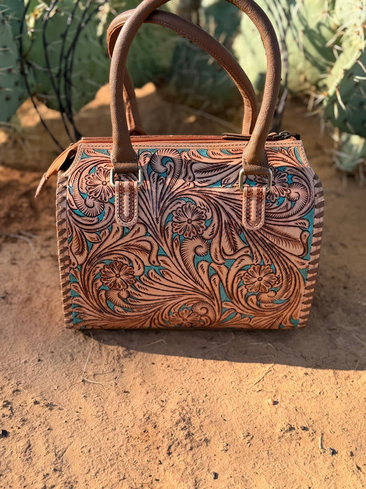 The Sade Speedy (Medium)