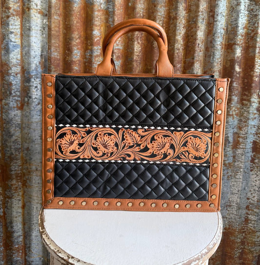 Quilted Designer - Twisted Charm 