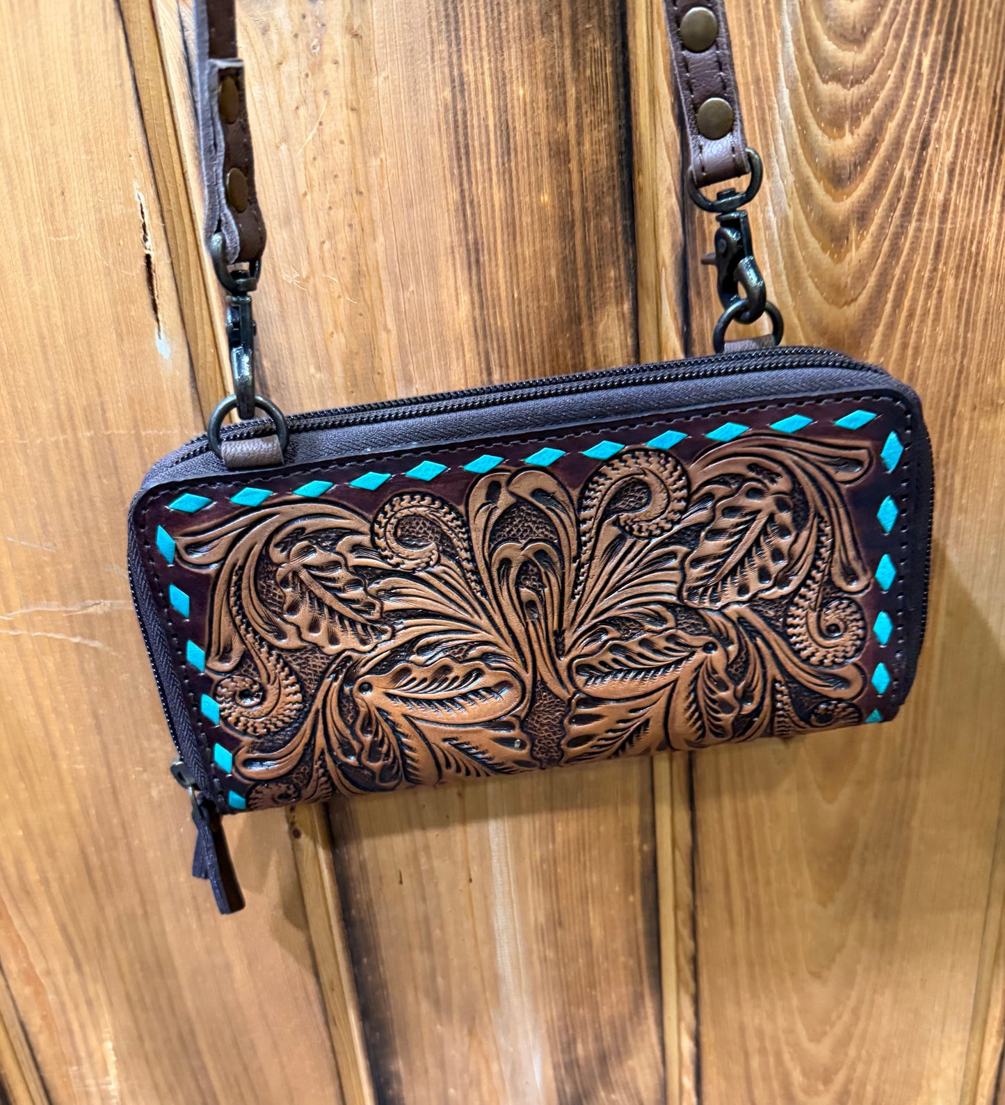 Tera Wallet/Crossbody