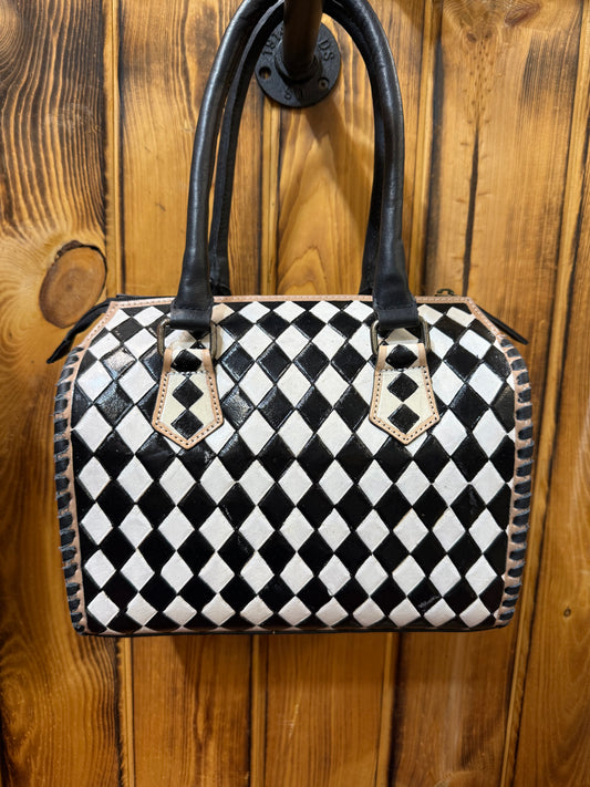 Medium Harlequin Speedy