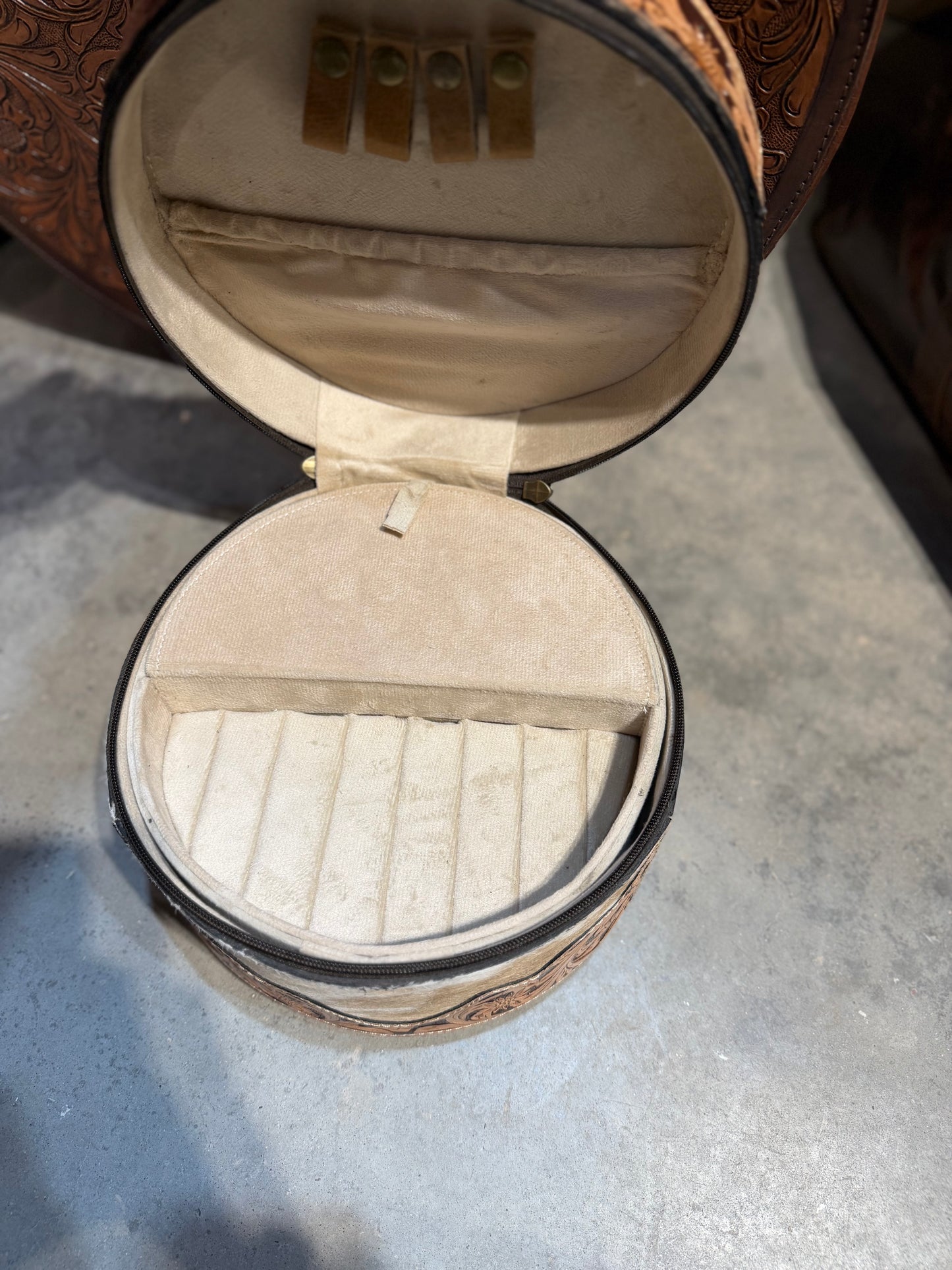 Circle Jewelry Box