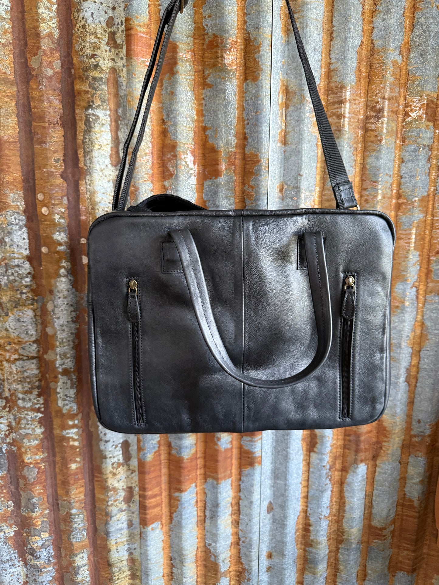 Clyde briefcase