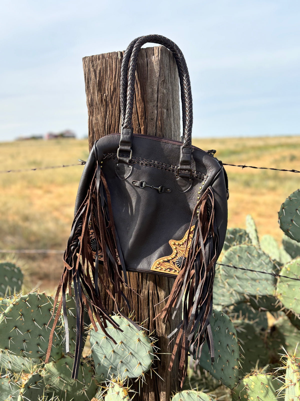 Bit’n fringe Tote/Crossbody