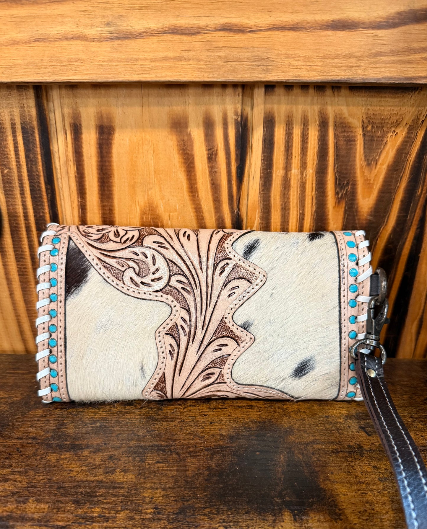 Crista Wallet/White Stitch