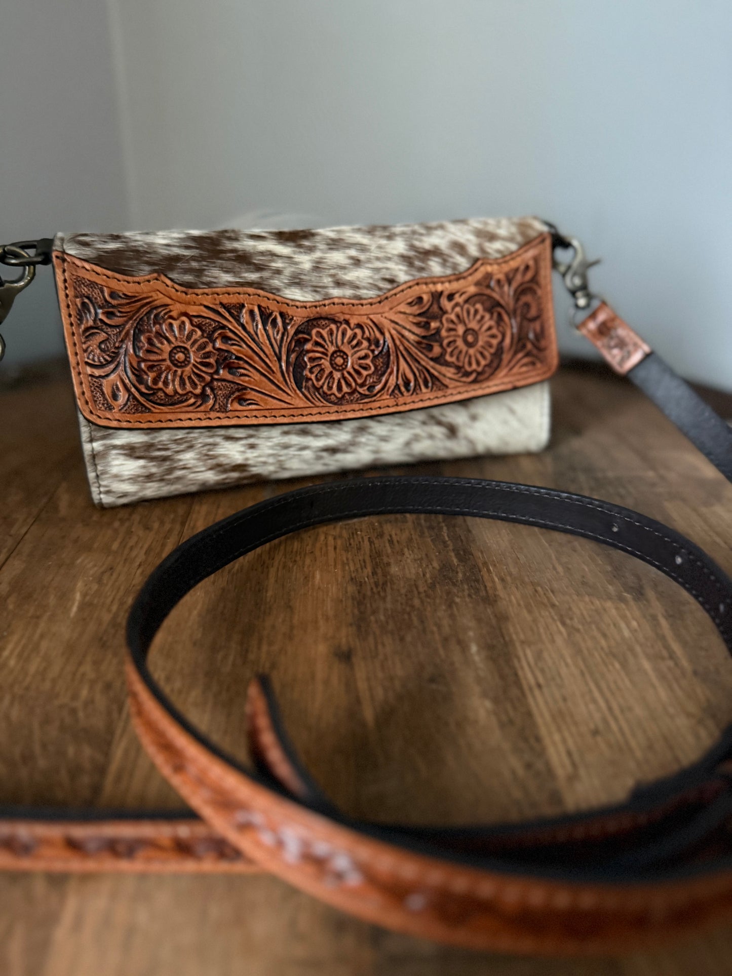 Gloria Wallet/ Crossbody