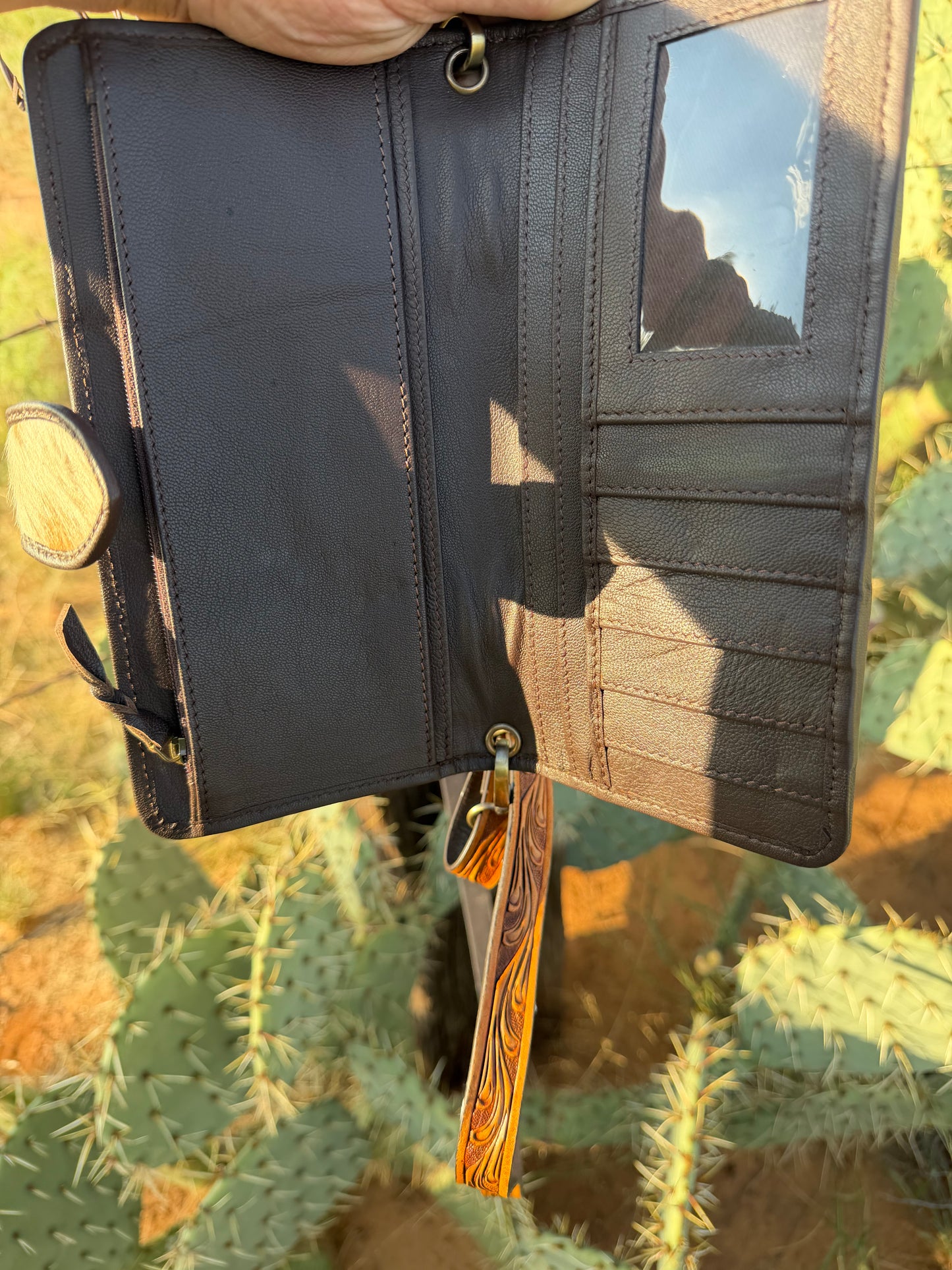 Ace Wallet Crossbody