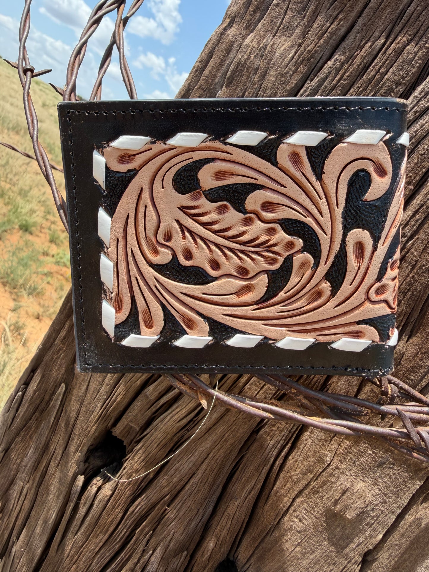 Ace Bi-Fold
