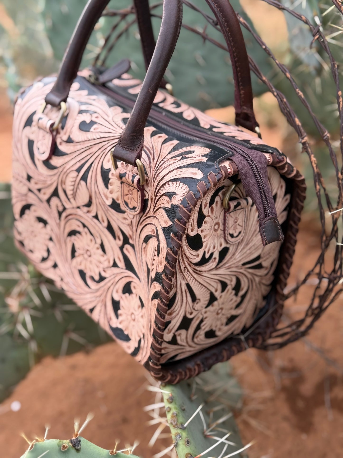 The Barbed Beauty Speedy (Medium)