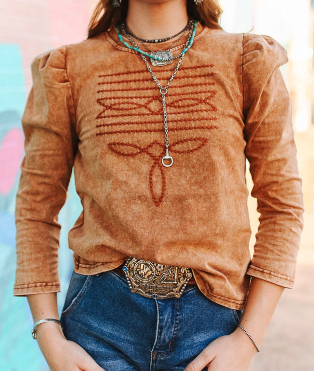 BROWN MINERAL WASH WESTERN EMBROIDERED PUFF SLEEVE TOP