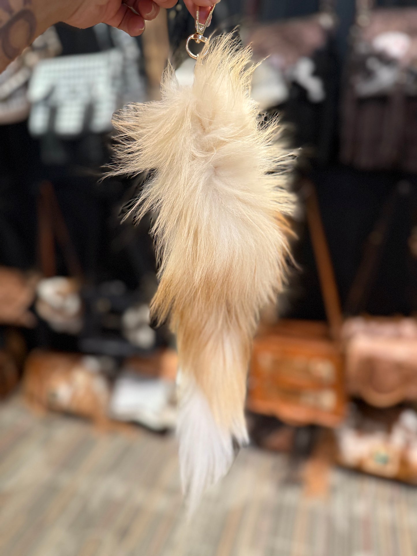 Light Fox Tail (Large)